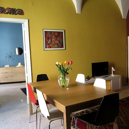 La Casa Dei Colori Apartment *
